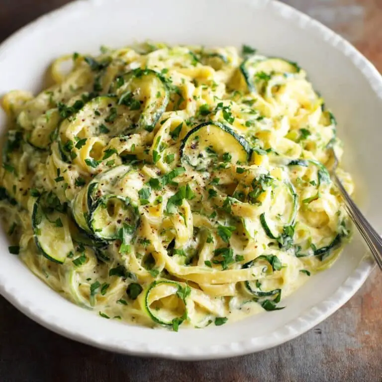 Creamy Zucchini Alfredo Recipe: Cozy Weeknight Favorite