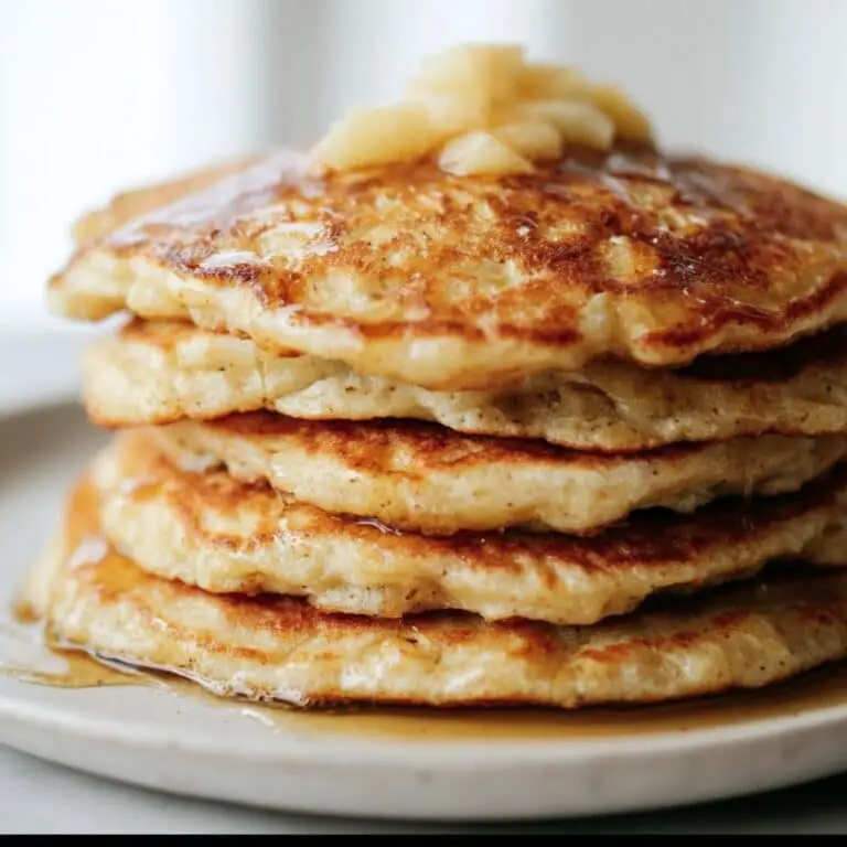 Flourless Apple Pancakes – With Oats & Cinnamon